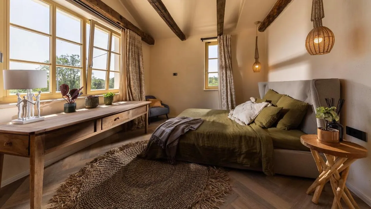 Lamaison - Concierge & Gourmet Serenity Escape Sveti Petar u Sumi Guest house